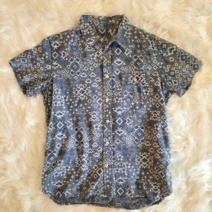 GAP - White Aztec Print on Blue Short Sleeve Button Front Shirt - Casual